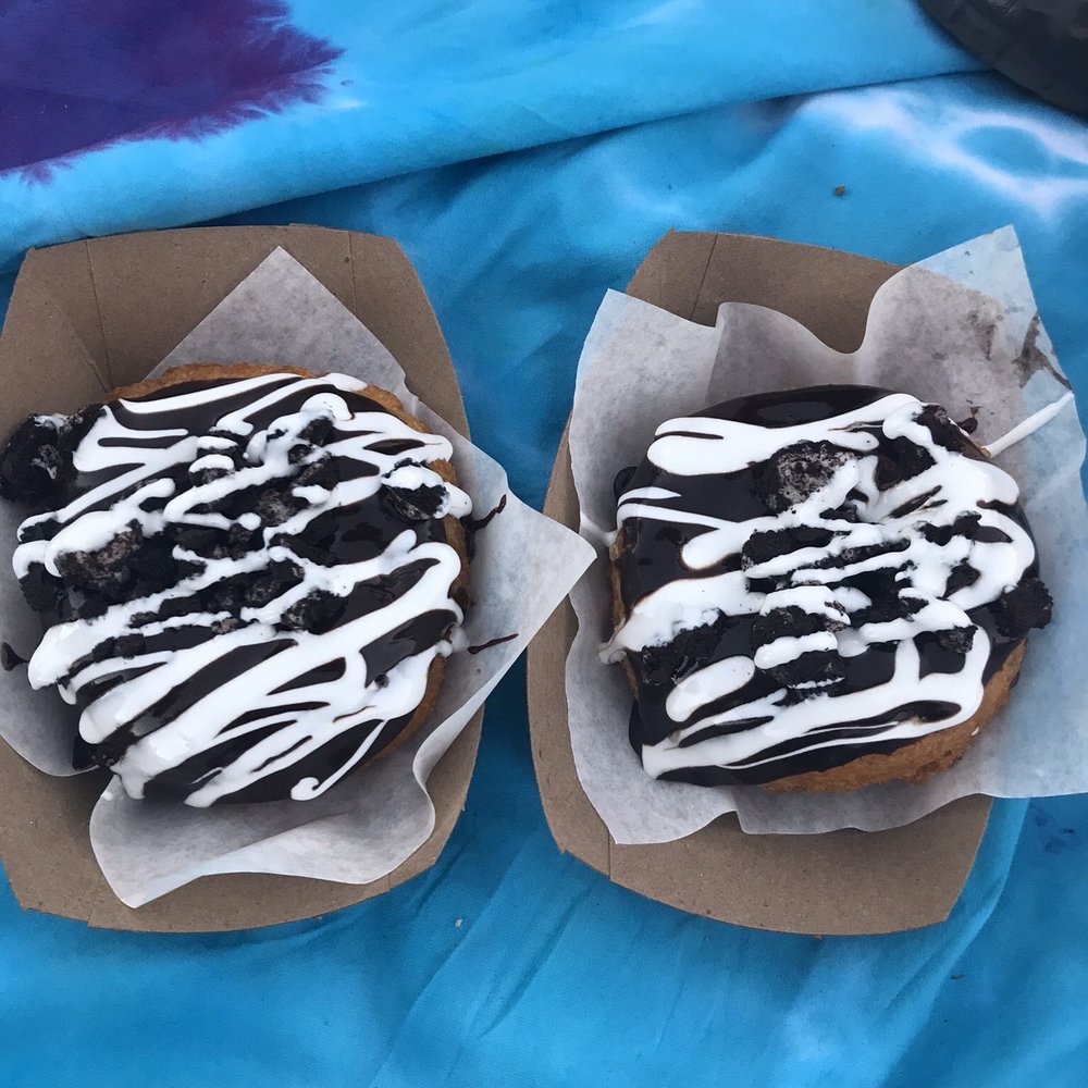 Craving Donuts - Good looking donuts...taste not so good - Food Trucks Near Me Craving Donuts - Good looking donuts...taste not so good - Food Trucks Near Me