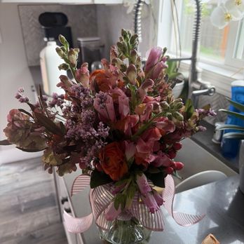 Mille Fiori - "Bridal bouquet" for a whopping $120 - Florists Near Me - Oakland, California Mille Fiori - "Bridal bouquet" for a whopping $120 - Florists Near Me - Oakland, California