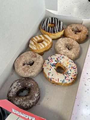 Dandee Donut Factory by null