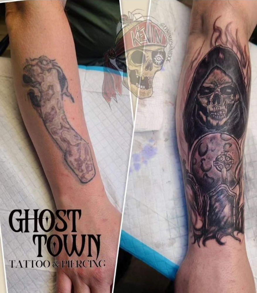 Ghost Town Tattoo And Piercing Logo