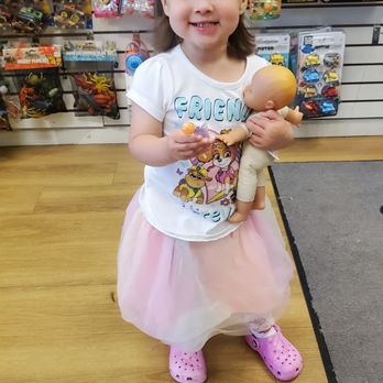 KidSnips - She was so happy with her haircut! - Hair Salons Near Me - Wilmette, Illinois