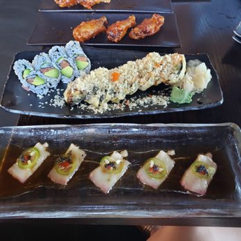 Kabuto - Jalapeño yellowtail, salmon avocado, volcano roll, and wings - Sushi Bars Near Me - Rockville, Maryland Kabuto - Jalapeño yellowtail, salmon avocado, volcano roll, and wings - Sushi Bars Near Me - Rockville, Maryland