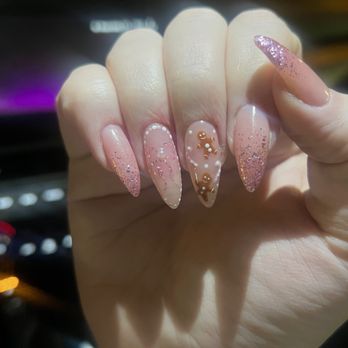 Boho Nail Lounge - Nail Salons Near Me - Riverside, California