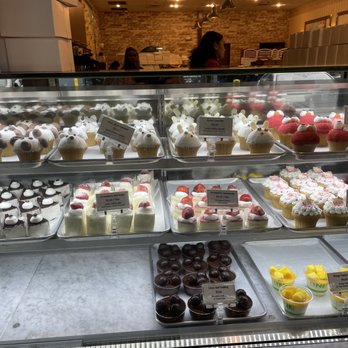 Honu Bakery - Cute cupcakes - Bakeries Near Me - Honolulu, Hawaii