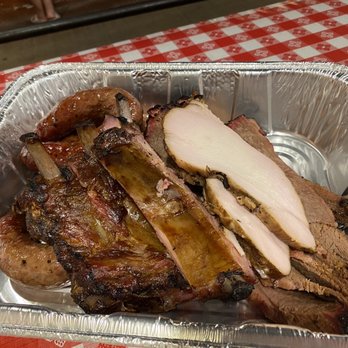 Black's Barbecue Lockhart - Lean brisket, Smoked Turkey Breast, sausage, Pork Baby Back Ribs - Barbeque Near Me - Lockhart, Texas Black's Barbecue Lockhart - Lean brisket, Smoked Turkey Breast, sausage, Pork Baby Back Ribs - Barbeque Near Me - Lockhart, Texas