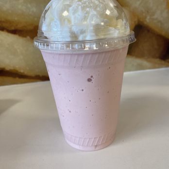 Eat Crispy Burger Encinitas - Strawberry Milkshake - Burgers Near Me - Encinitas, California