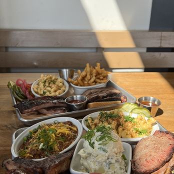 Heritage Beer - 2-meat combo and 3-meat combo platter with sides - Breweries Near Me - Oceanside, California Heritage Beer - 2-meat combo and 3-meat combo platter with sides - Breweries Near Me - Oceanside, California