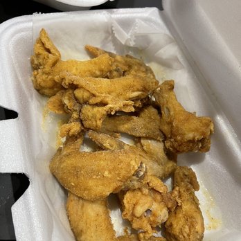 Tip Top Wings - Close up of wings - Chicken Wings Near Me - Cincinnati, Ohio