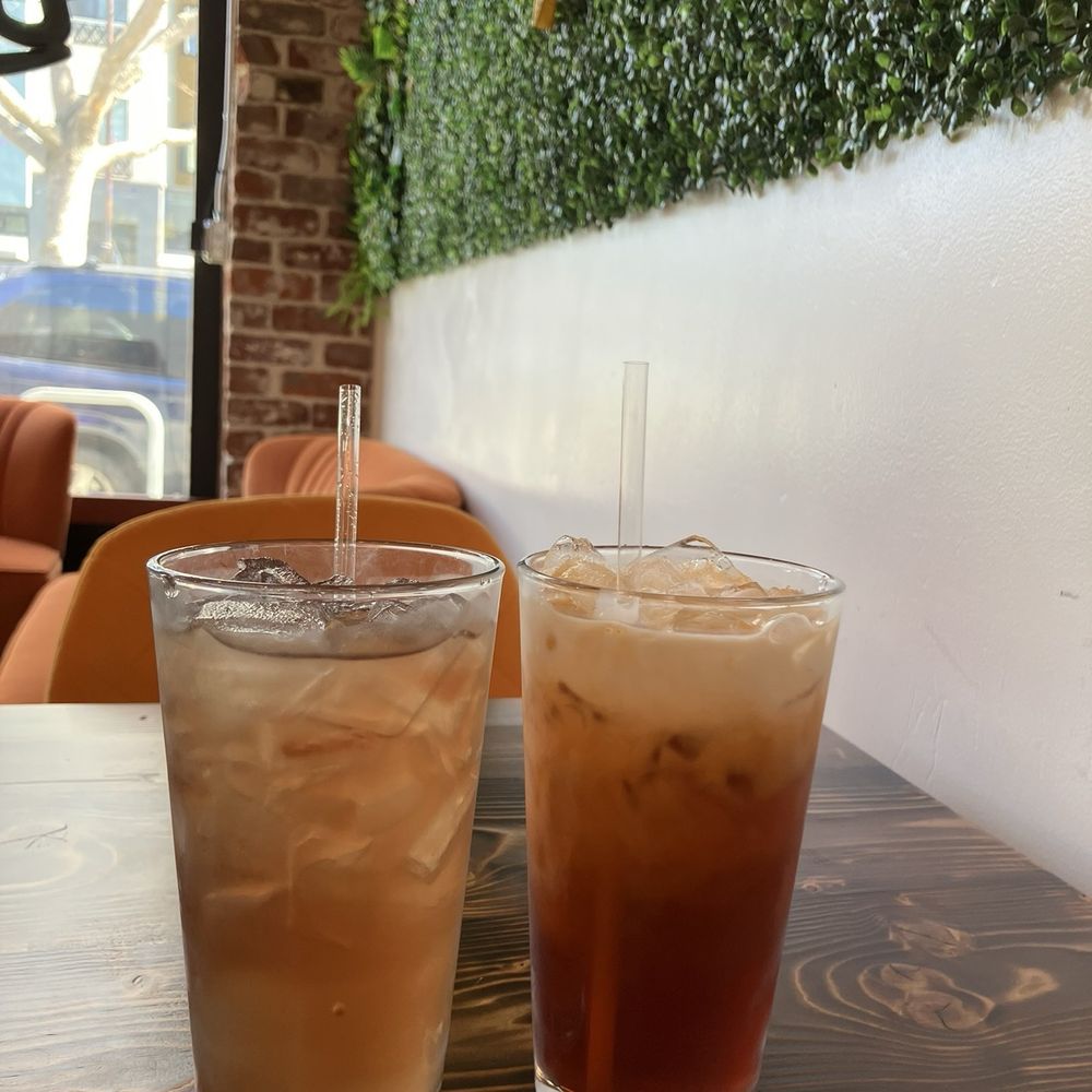 Lao Garden - Lemonade and Lao tea - Laotian Near Me - Berkeley, California