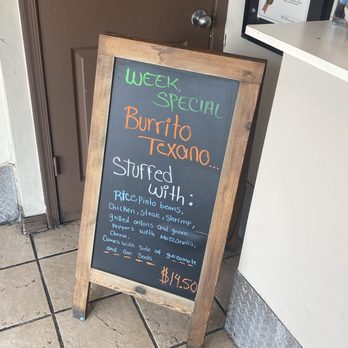 El Pilar - Mexican Near Me - Riviera Beach, Maryland