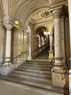 Vienna State Opera by null