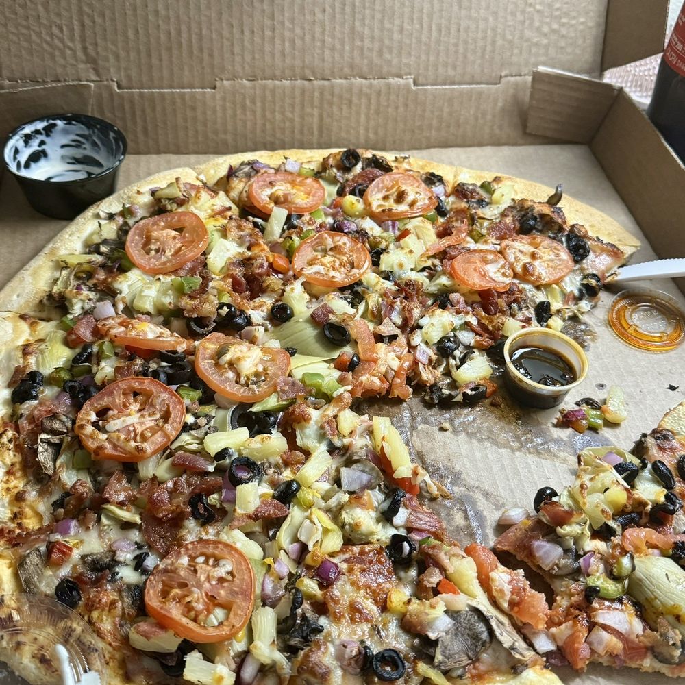 Nick-N-Willy's Pizza - The Earthborn Pizza with bacon and pepperoni added - Pizza Near Me - Silverthorne, Colorado Nick-N-Willy's Pizza - The Earthborn Pizza with bacon and pepperoni added - Pizza Near Me - Silverthorne, Colorado