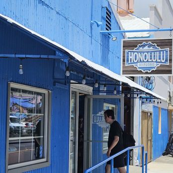 Honolulu Beerworks - Entrance - Brewpubs Near Me - Honolulu, Hawaii