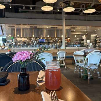 Flower Child - Salad Near Me - Henderson, Nevada