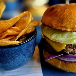 Pats Select Pizza | Grill - Burger