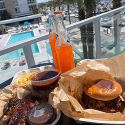 Avy's Ribs - Beef Brisket & Pulled Pork Sandwich
