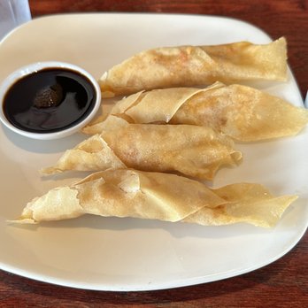 Ramen Parlor - Deep fried crab & cheese spring rolls - Ramen Near Me - San Mateo, California Ramen Parlor - Deep fried crab & cheese spring rolls - Ramen Near Me - San Mateo, California