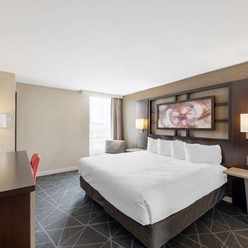 1. Best Western Plus Austin Central