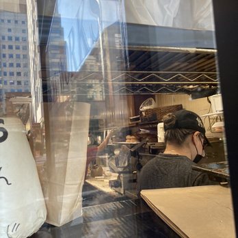 Bagelworks - Through the window  11/10/21 - Bagels Near Me - New York, New York