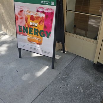 Starbucks - Coffee & Tea Near Me - Burbank, California Starbucks - Coffee & Tea Near Me - Burbank, California