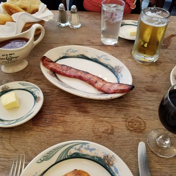 Peter Luger - Steakhouses Near Me - Brooklyn, New York