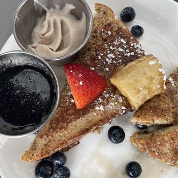 Breakfast At Barneys - BARNEY'S FRENCH TOAST - Breakfast & Brunch Near Me - Atlanta, Georgia Breakfast At Barneys - BARNEY'S FRENCH TOAST - Breakfast & Brunch Near Me - Atlanta, Georgia