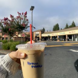 iced persian pistachio latte iced persian pistachio latte