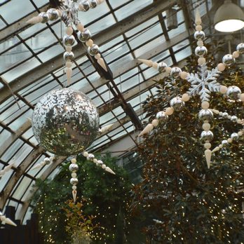 Lincoln Park Conservatory - Parks Near Me - Chicago, Illinois
