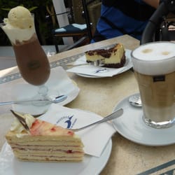 Rosencafé - Himbeer Vanillecreme mit Latte, Zupfkuchen mit Eisschokolade