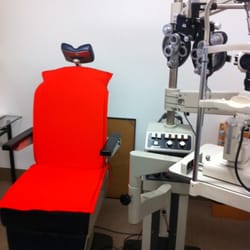Trang Chau, OD - Eye exam room where Dr. Trang does all the work.