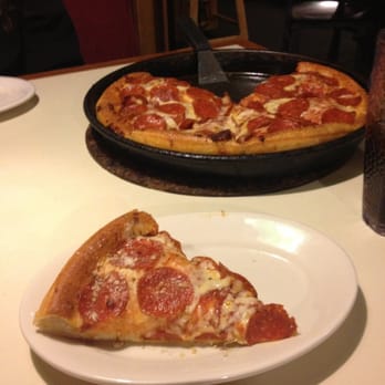 Pizza Hut - two slices of pepperoni pizza on a plate - Pizza Near Me - Somerset, Pennsylvania Pizza Hut - two slices of pepperoni pizza on a plate - Pizza Near Me - Somerset, Pennsylvania
