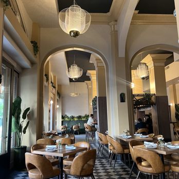 Truva - Dining area - Mediterranean Near Me - San Diego, California Truva - Dining area - Mediterranean Near Me - San Diego, California