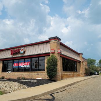 Wendy's - the front of the restaurant - Fast Food Near Me - Hartville, Ohio Wendy's - the front of the restaurant - Fast Food Near Me - Hartville, Ohio