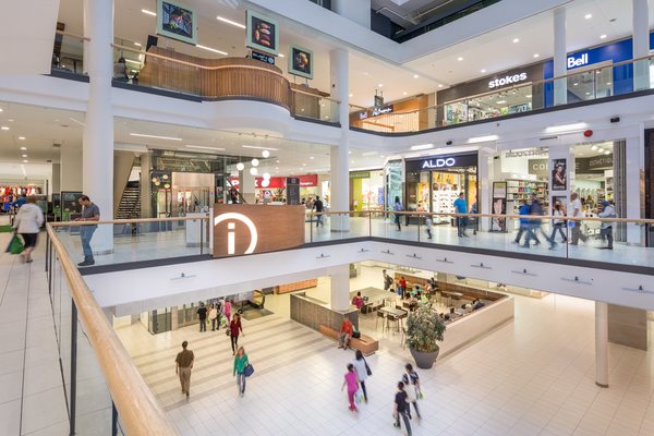 Alexis Nihon by null