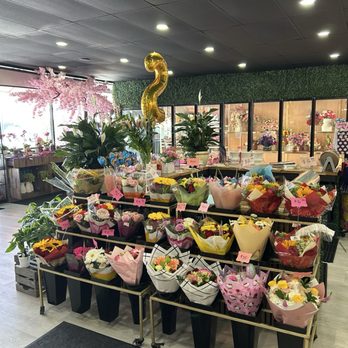 Diana’s Flowers - Florists Near Me - Whittier, California