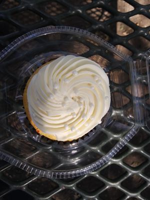 Rise Cupcakes by null