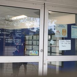 US Post Office - Unusable front entrance. This Post Office located at 3246 N Miami Ave (NEW Buena Vista Finance Unit) opened on February 19, 2019.