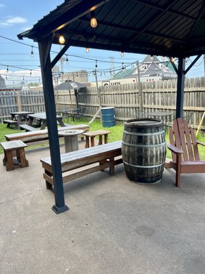 Cedar Lounge Earth Rider Brewery taproom by null