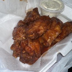 This was my first time coming and the wings were seasoned and fried perfectly. I'll definitely be coming back soon.
