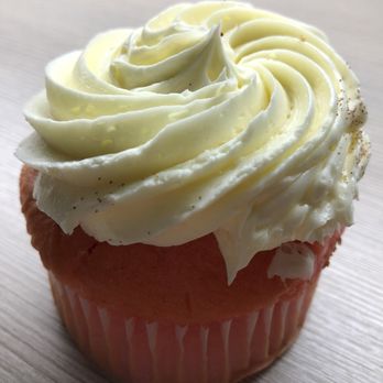 Colossal Cupcakes - Bakeries Near Me - Cleveland, Ohio Colossal Cupcakes - Bakeries Near Me - Cleveland, Ohio