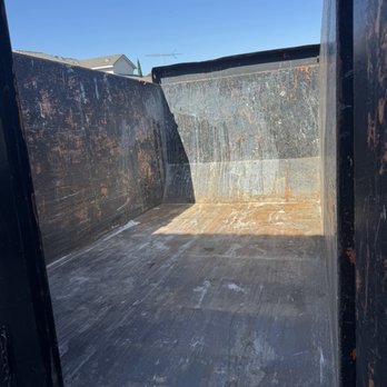 Elite Hauling Services - Empty dumpster - Demolition Services Near Me - San jose , California Elite Hauling Services - Empty dumpster - Demolition Services Near Me - San jose , California