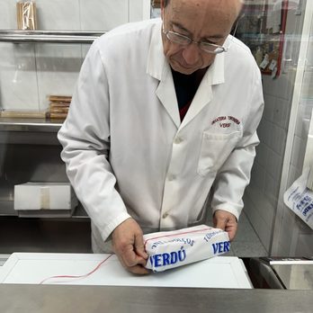 Verdú - Wrapping the goodies - Desserts Near Me - Barcelona, B