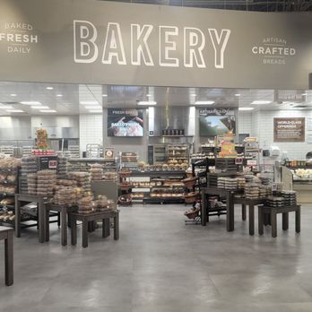 Hy-Vee - Grocery Near Me - Maplewood, Minnesota