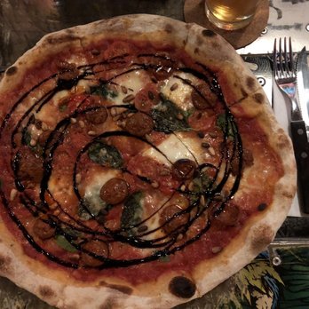 Anboard - Tom Basil mit chorizo - Pizza Near Me - Hamburg, HH