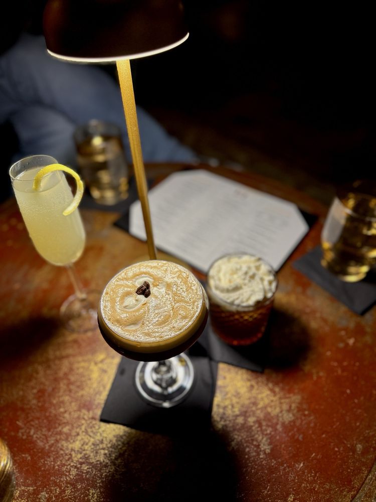 Social spots from Round Midnight