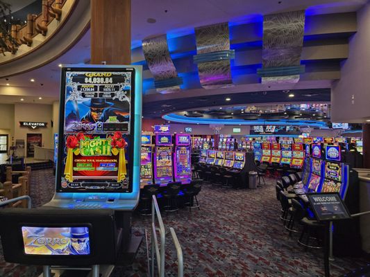 Chinook Winds Casino Resort by null