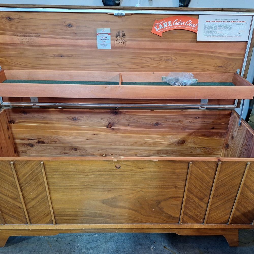 Mid-century Lane cedar chest in perfect condition!