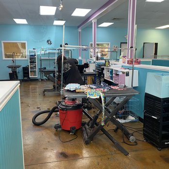Bubbles N' Bows Doggie Salon - The grooming section - Pet Groomers Near Me - Fort Mill, South Carolina Bubbles N' Bows Doggie Salon - The grooming section - Pet Groomers Near Me - Fort Mill, South Carolina