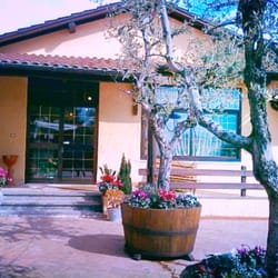 Antica Osteria del Fattore - Ingresso: all'esterno è presente un comodo parcheggio