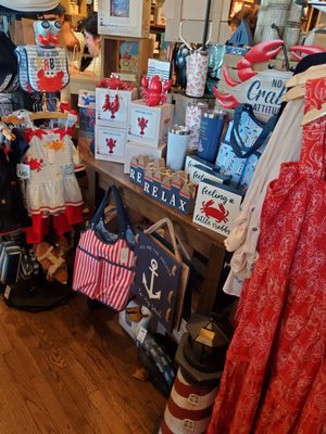 Cracker Barrel Old Country Store by null